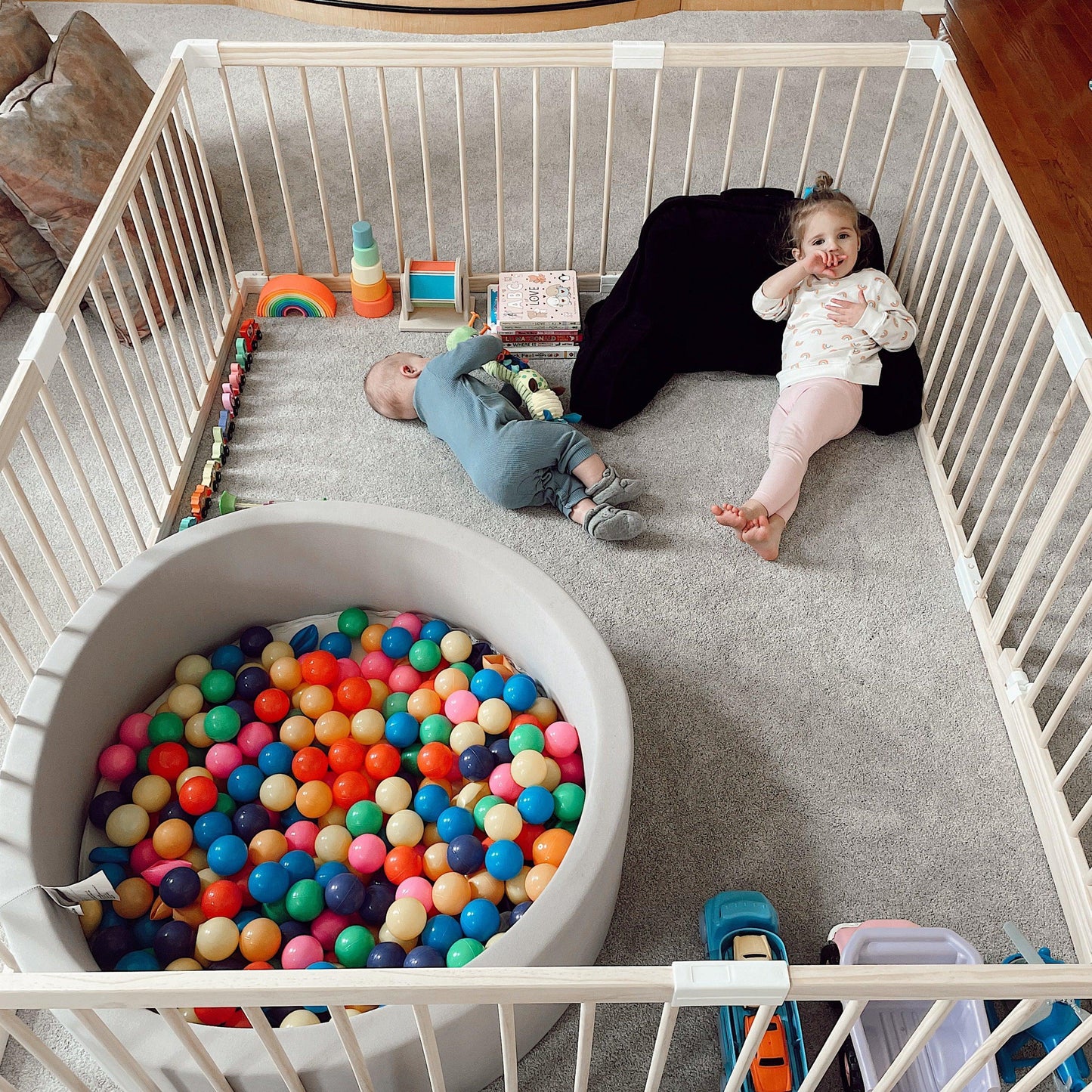 Grovi Baby Gate Playpen
