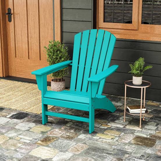 Grant Park Traditional Curveback White Plastic Outdoor Patio Adirondack Chair (Set of 1)